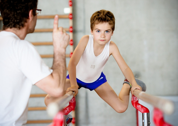 BPJEPS AGA ou CQP TSARE : comment choisir sa formation dans les activités gymniques ?