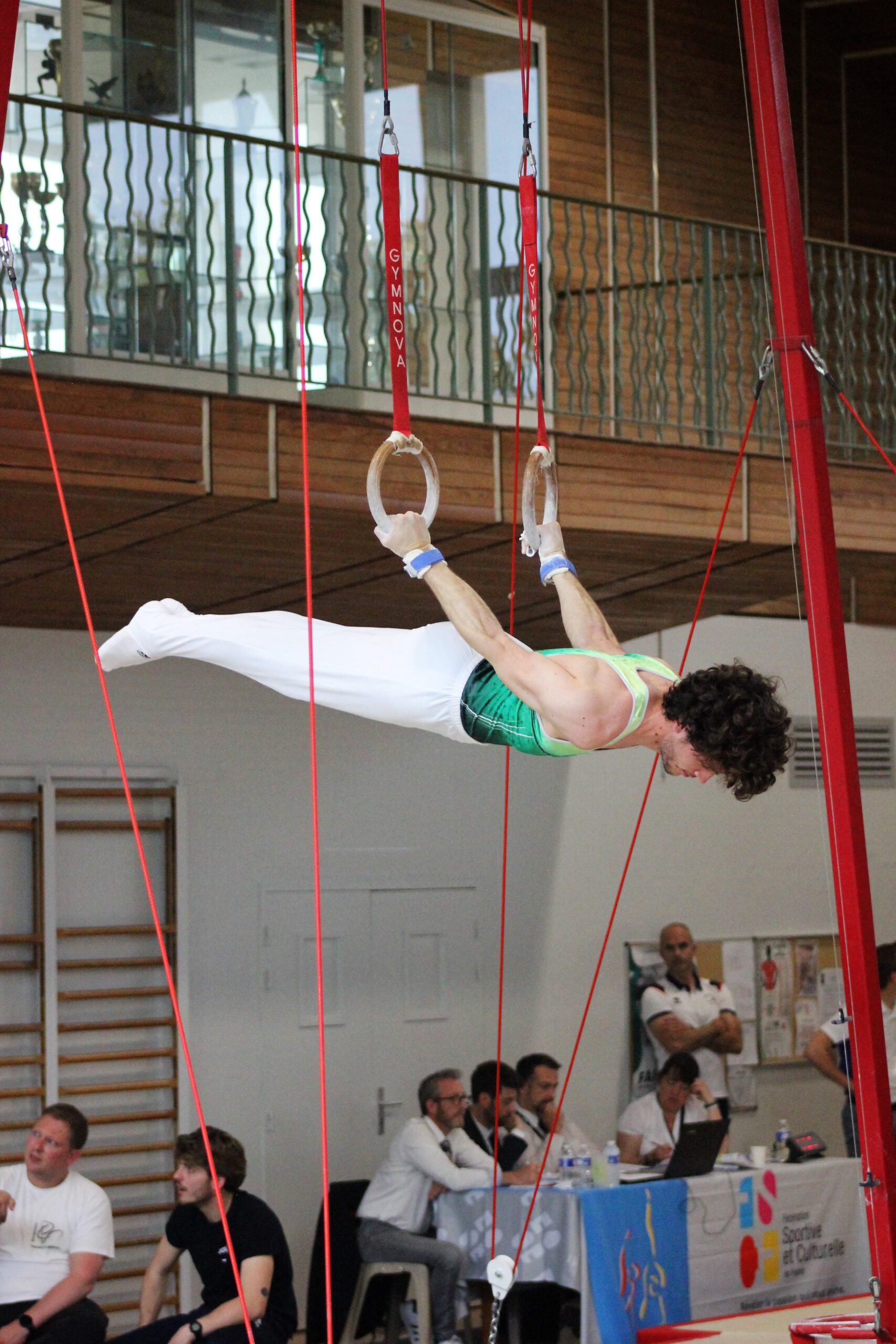 image pleine largeur